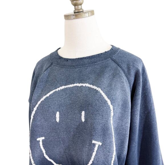 I Stole My Boyfriend’s Shirt Gray Ombre Smiley Face Sweatshirt Women's Sz Small - Picture 2 of 6